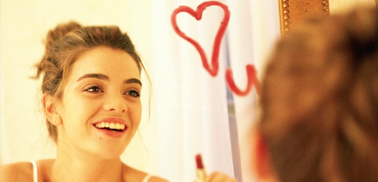 Tú puedes ser candidata a una cirugía de reducción de senos