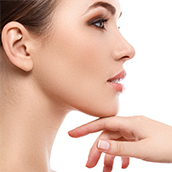Mentoplastia en Barcelona  FaceArt  al precio de 3.999€