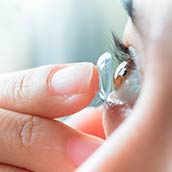 Adaptación de lentes de contacto